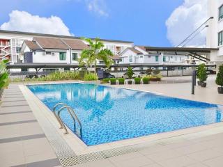 Cozy 2B2R Serviced Apartment near Saradise with Pool and Gym - 0