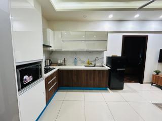 Elysium Apartment Studio and One Bedroom with Mountain and Centaurus Mall View Islamabad By LMY - 5