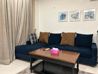 Elysium Apartment Studio and One Bedroom with Mountain and Centaurus Mall View Islamabad By LMY - 3