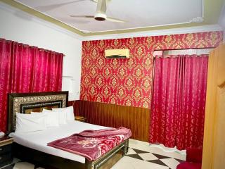 Hotel Royal Luxury Multan - 0