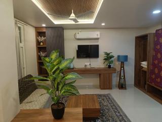 RadhaKrishna Executive - 5