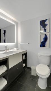 916 Double Queen Near MetLife & American Dream - 5