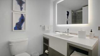 915 Double Queen Near MetLife & American Dream - 2