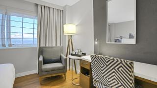 915 Double Queen Near MetLife & American Dream - 4