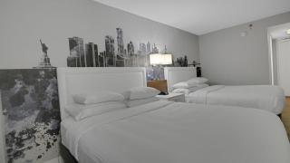 920 Double Queen Near MetLife & American Dream - 5