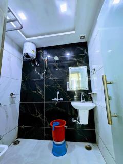 Hotel Aaarav Grand - 9