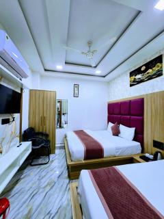 Hotel Aaarav Grand - 1