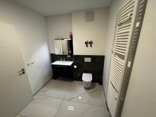 Moderne 4 Personen Unterkunft - 1