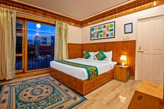 Treebo Green Oak - 0