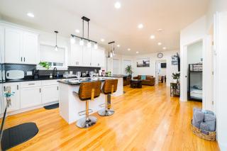 16-1 Worcester - Family Stay Close to Parks & Eats - 6