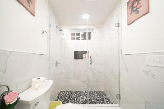 4BR Worcester Family Apt - Spacious Kitchen - Near Parks & Dining - Summer Ready 16-1 - 4