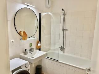 REVON Central-Urban apartment, Free Parking - 3