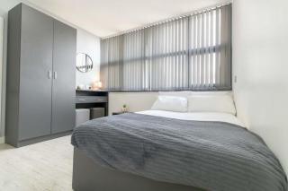 Convenient Budget Sunderland Studio with Views - 1