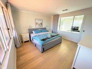 Cottesloe Coastal Oasis - 100m from the beach - 8