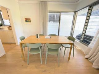 Cottesloe Coastal Oasis - 100m from the beach - 4