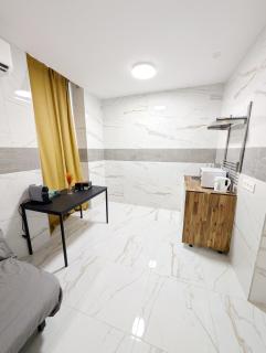 Comfortable Apartment in Lanstrasse Area BR1 - 4