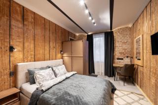 The parkside ground-floor apartment with street parking - 3