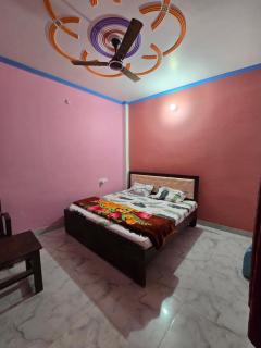 Awadh dham guest house - 1