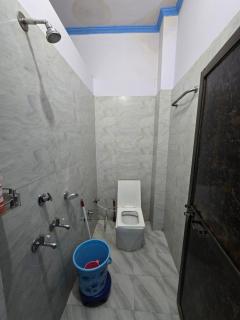 Awadh dham guest house - 4