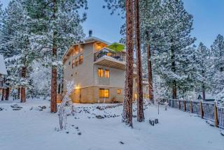 3-Level Incline Village Retreat with Fireplace - 7