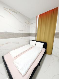 Comfortable Apartment in Lanstrasse Area BR3 - 0