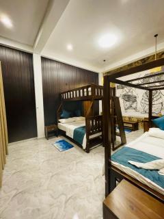 Wood Palace Ella - 3