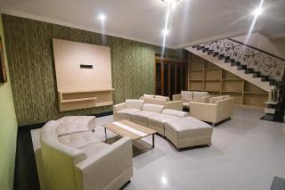 Navastay Mountain View Hotel & Pool - Puncak - 2