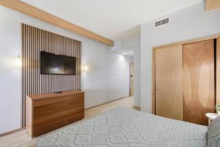 233 Beachside Hideaway | European Village - 3