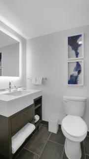 926 King Corner Near MetLife & American Dream - 4