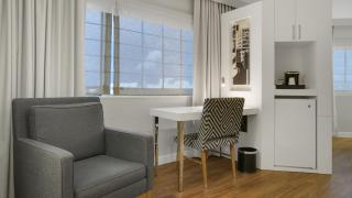 927 King Corner Near MetLife & American Dream - 1