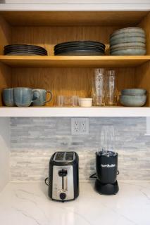 Cherry Blossom Lake House - 5