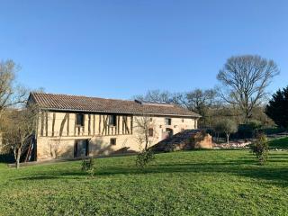 Restored Farmhouse Near Toulouse With Pool - 0