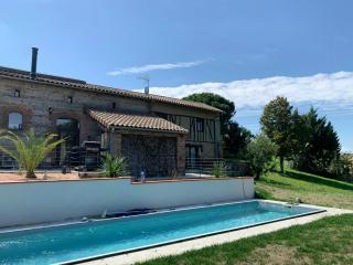 Restored Farmhouse Near Toulouse With Pool - 9