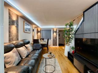 Hanani House - 0