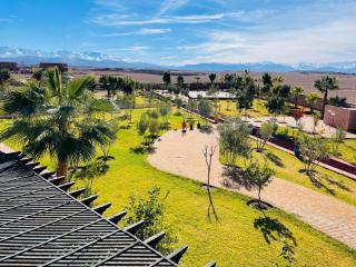 La Hacienda Private Villa with Pool & Palm Garden - 1