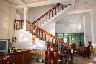 Tứ Hưng Hotel Bảo Lộc - 9