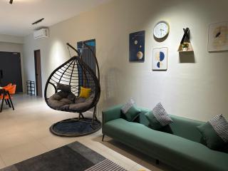 SLEEK COTTAGE GLEN PLUs - 8