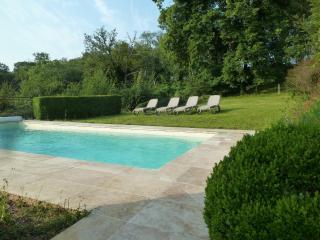 Maison indépendante avec Piscine privée proche Vallée Dordogne de Samedi à Samedi - 8
