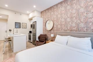 Mont Royal Suites - 4