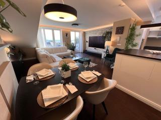 Exceptional duplex apartment with terrace and views - 0