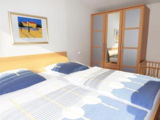 Apartment Großzügige Wohnung mit Bergblick im Haus Hopfe by Interhome - 3