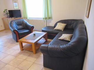 Holiday Home Ferienhäuser mit Pool in ruhiger Lage am Waldrand by Interhome - 3