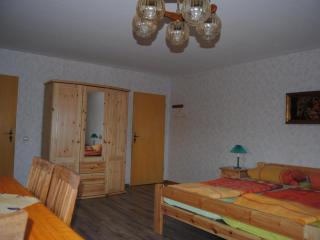 Apartment Ländliche Ferienwohnung in beliebtem Gästehaus by Interhome - 3