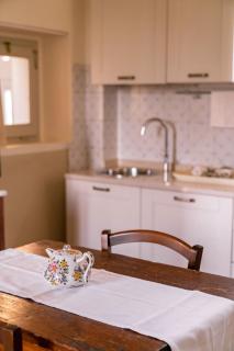 Apartment Studio-Apartment mit Garten- Grill- Pool und Aussicht by Interhome - 7