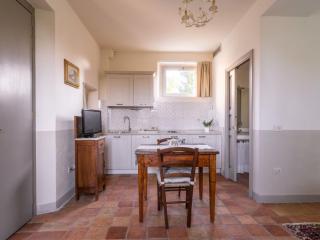 Apartment Studio-Apartment mit Garten- Grill- Pool und Aussicht by Interhome - 6