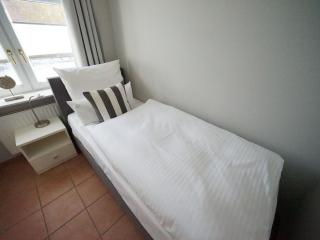 Apartment Helle Ferienwohnung mit sonniger Terrasse by Interhome - 2