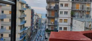 Central flat, top floor, 3 rooms and terrace - 6