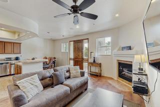 Desert Oasis Tucson Retreat - 7