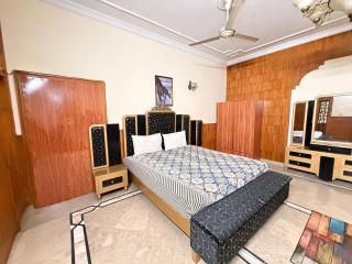 Living Lodges Guest House - 0