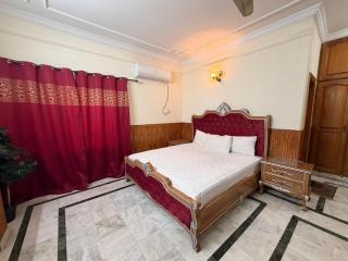 Living Lodges Guest House - 3